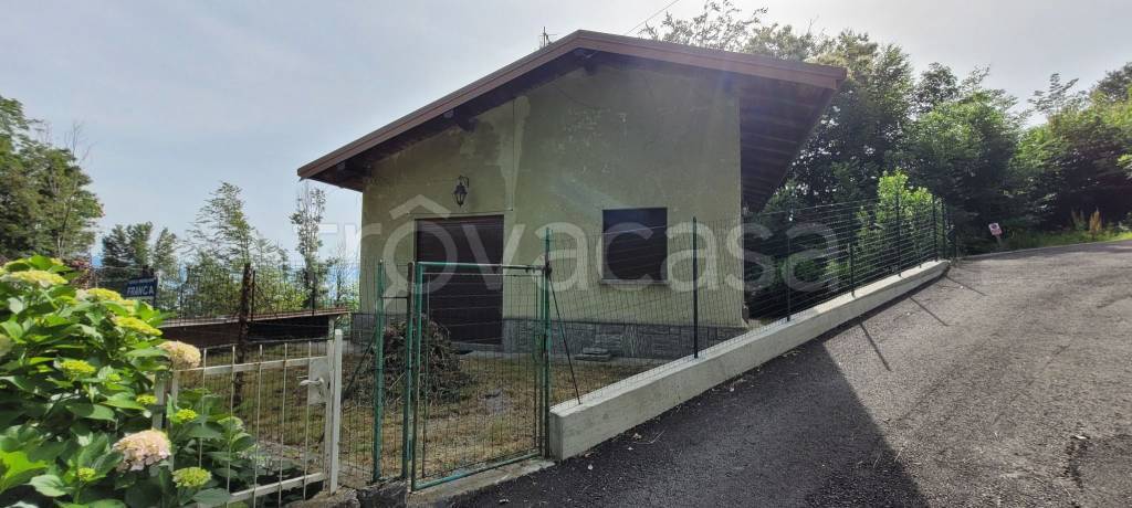 Villa in vendita a Gignese via Umberto I, 12