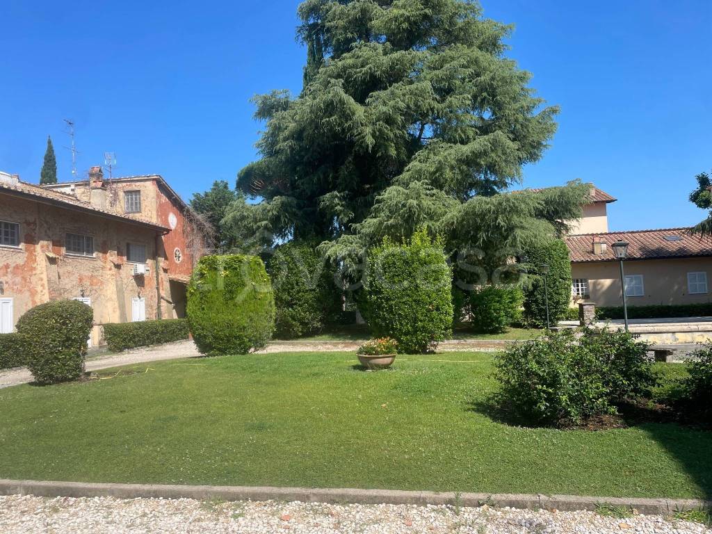 Villa Bifamiliare in vendita a Roma strada h