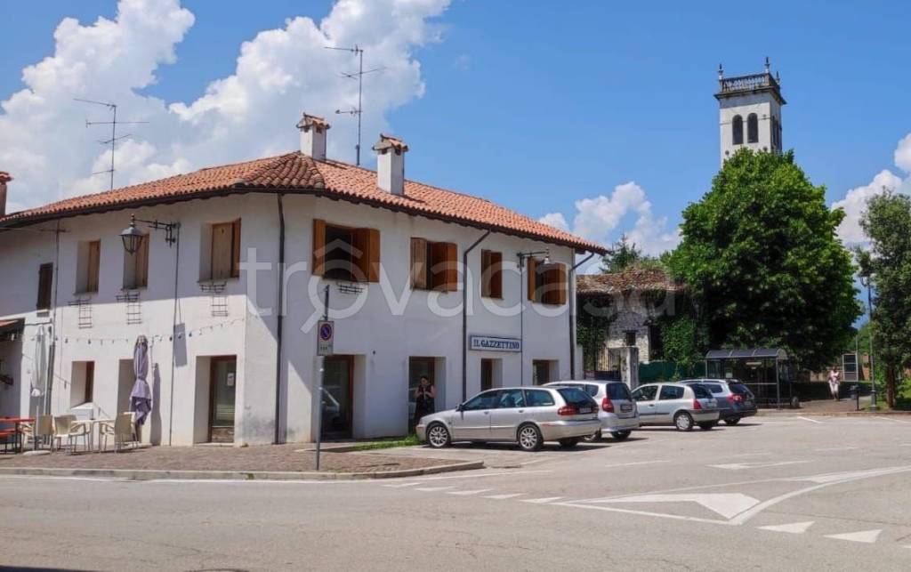 Casale in in vendita da privato a Montereale Valcellina piazza Giulio Cesare, 1