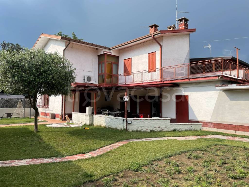 Villa a Schiera in vendita a Gradisca d'Isonzo viale trieste, 99