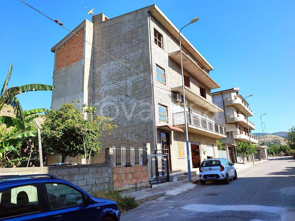 Appartamento in in vendita da privato a Melito di Porto Salvo via Sicilia, 11