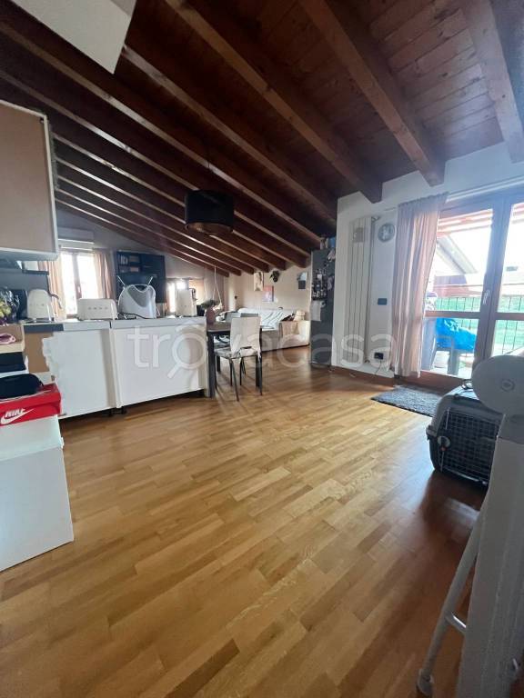 Appartamento in in vendita da privato a Urgnano via Carlo Alberto Dalla Chiesa, 248