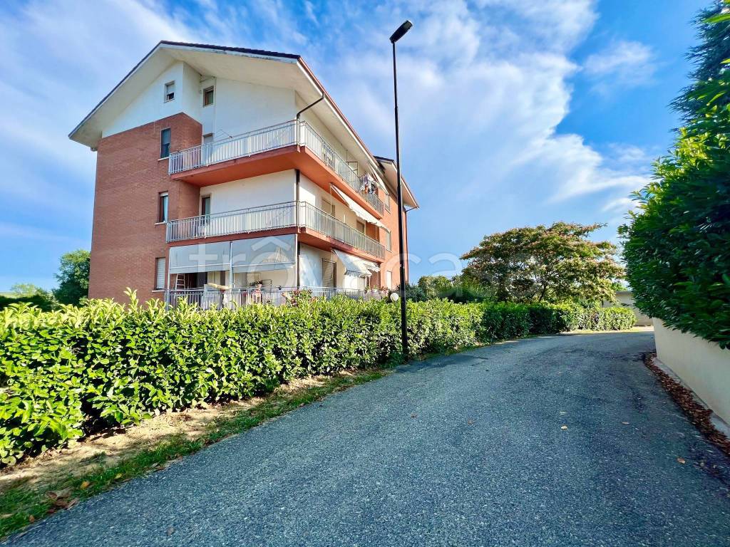 Appartamento in vendita a Nizza Monferrato strada San Pietro, 16