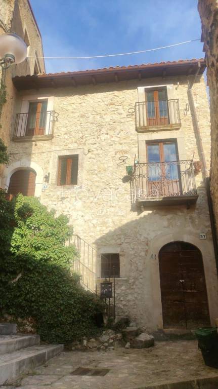 Appartamento in vendita a Santo Stefano di Sessanio via Cesare Battisti