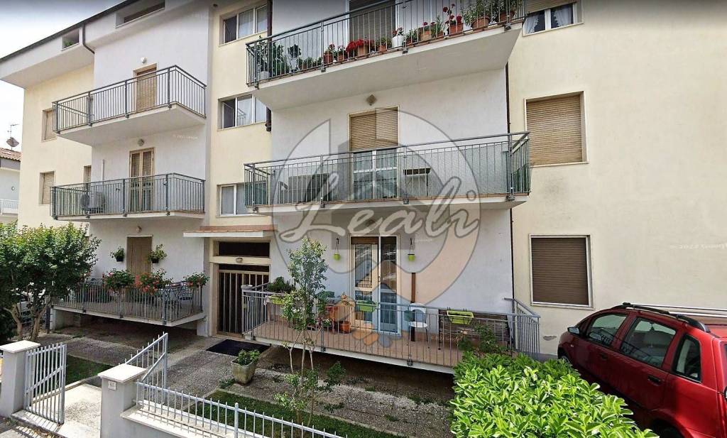 Appartamento in vendita a Castelraimondo via enrico mattei, 65