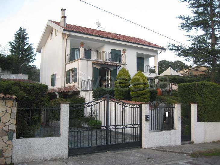 Villa in vendita a Rende via Pietro Micca, 1