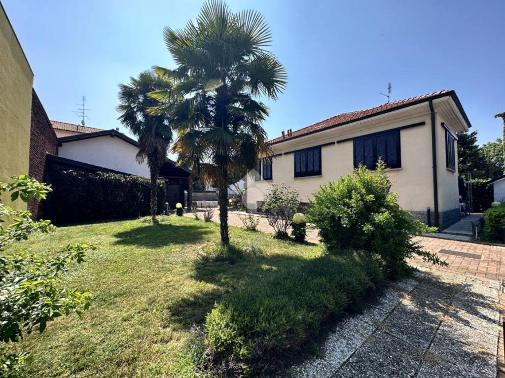 Villa in vendita a Canegrate via Magenta