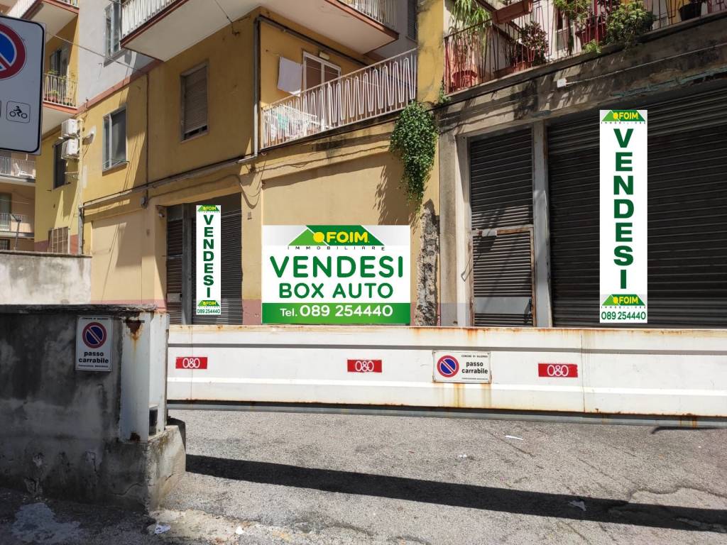 Garage in vendita a Salerno via Sant'Eremita, 23