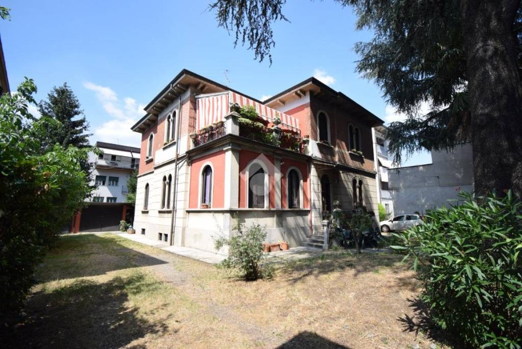 Villa Bifamiliare in vendita a Brugherio via dante