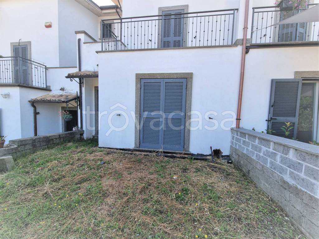 Villa a Schiera in vendita a Vitorchiano strada Paparano