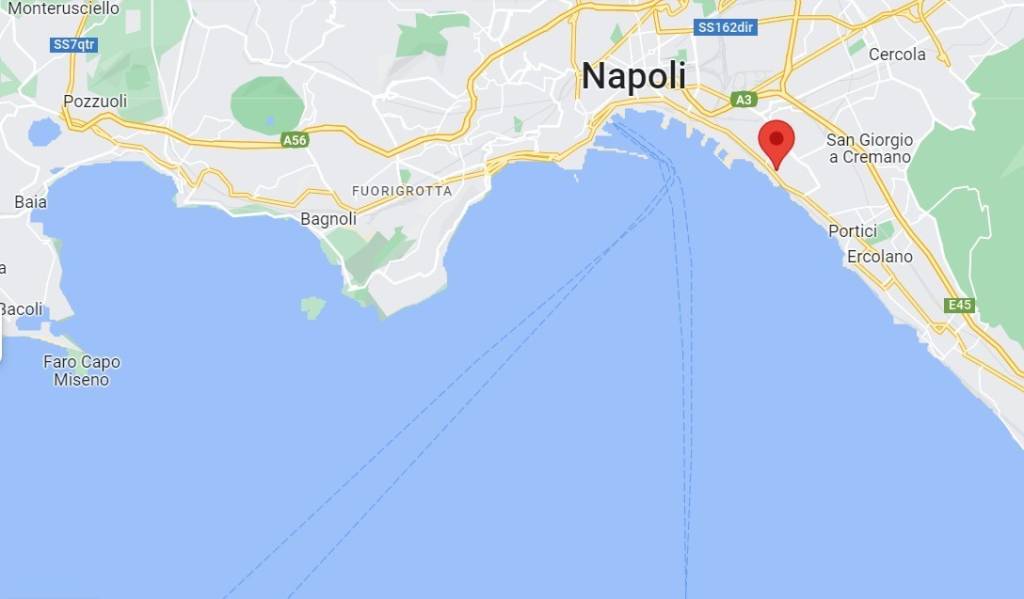 Negozio in vendita a Napoli iI di Via Bernardino Martirano, 6