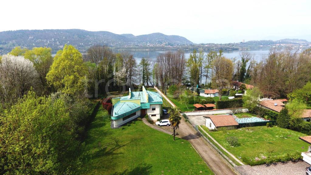 Villa in vendita a Vergiate via Lombardia, 59