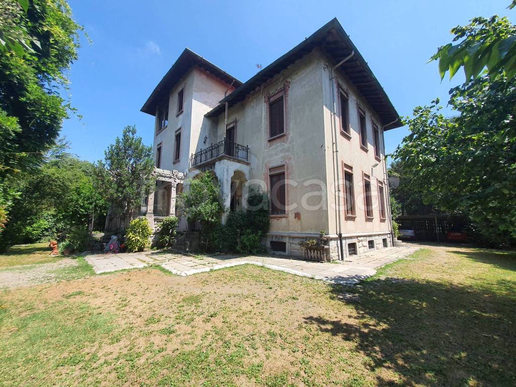 Villa in vendita a Corsico via Vittorio Emanuele ii, 54