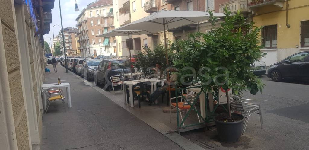 Bar in in vendita da privato a Torino via Cesana, 44