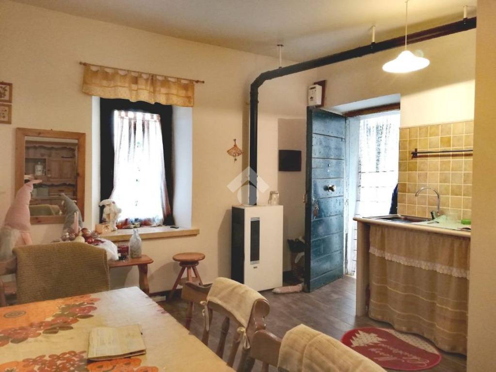 Appartamento in vendita a San Vito Romano via castellana, 20