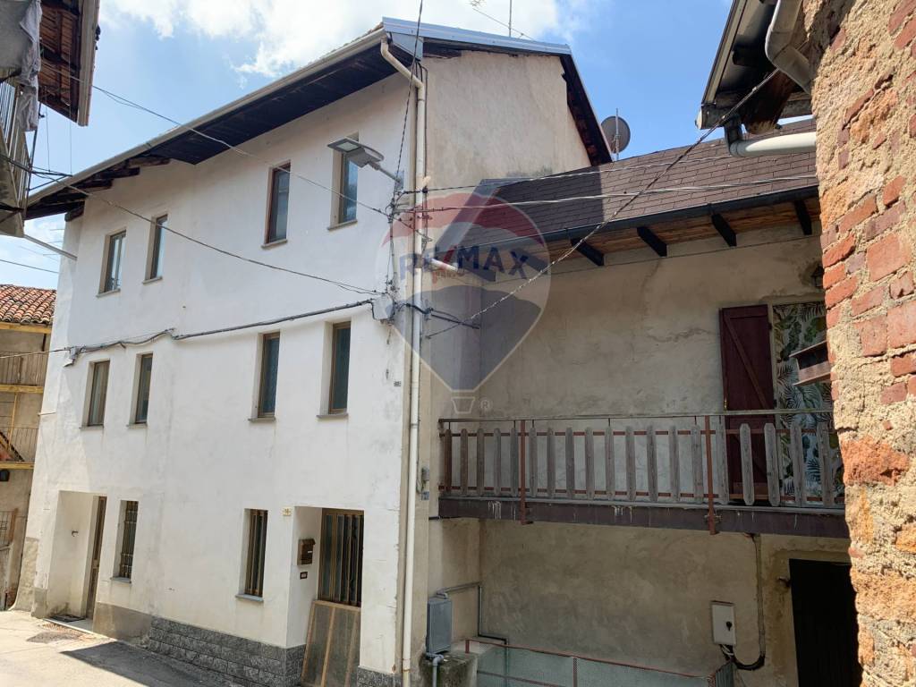 Villa a Schiera in vendita a Valdilana fraz. Mulinengo, 16