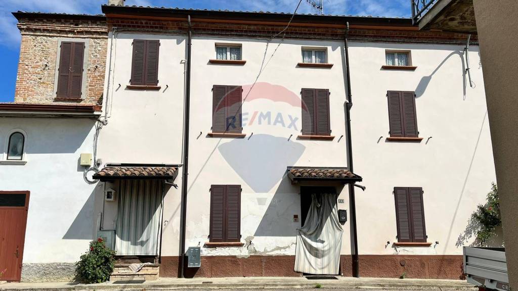 Casa Indipendente in vendita a Vernasca strada comunale dei Micheloni, 71