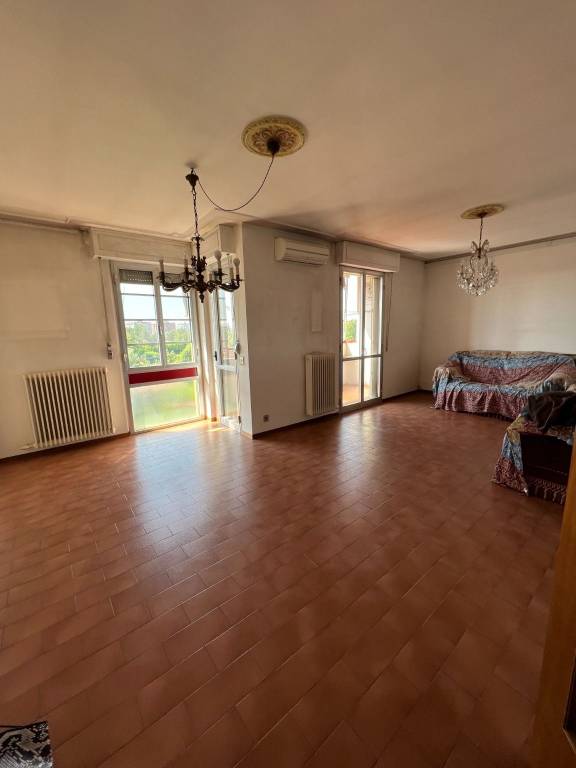 Appartamento in vendita a Pisa via di Parigi, 22