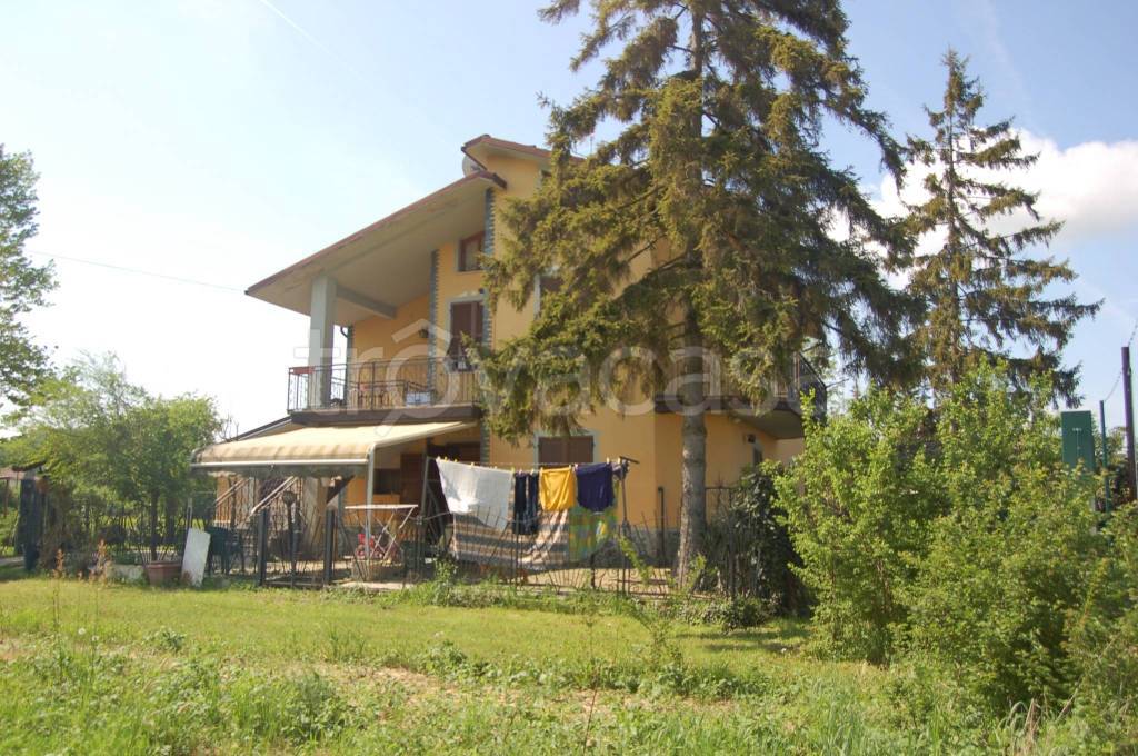 Villa Bifamiliare in vendita a Castelletto d'Orba strada per Sant'Agata