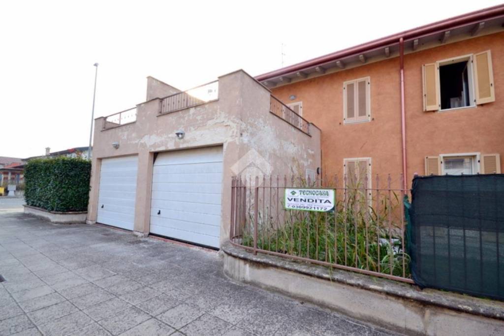 Villa a Schiera in vendita a Verolavecchia via costituzione repubblicana, 34
