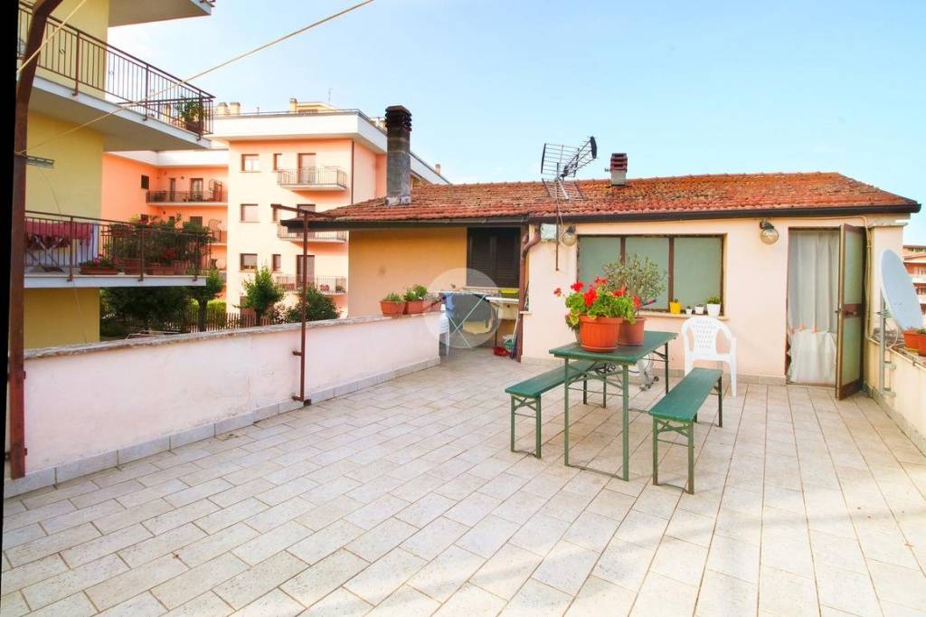Appartamento in vendita a L'Aquila via salaria antica est, 33