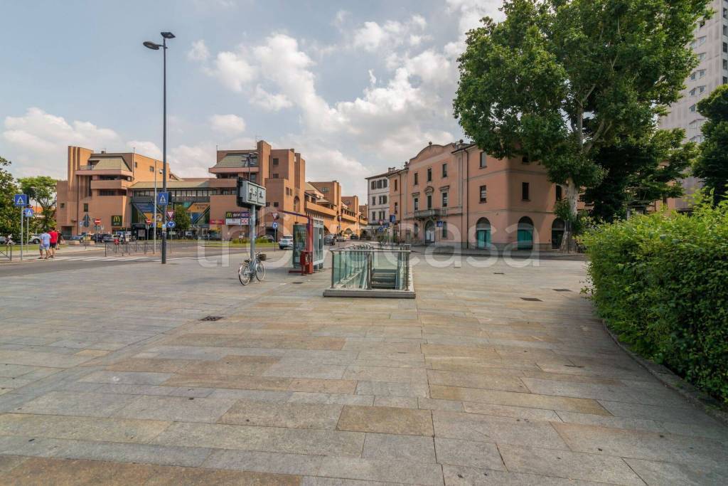 Intero Stabile in vendita a Piacenza piazzale Guglielmo Marconi snc