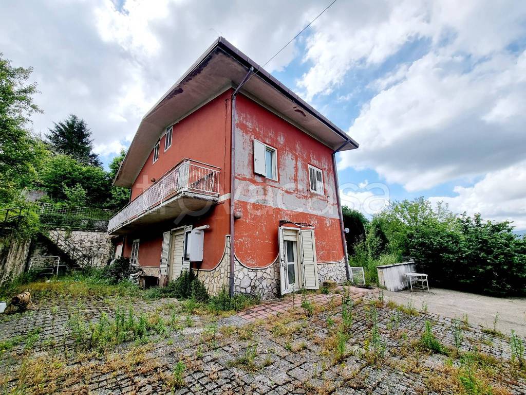 Villa in vendita a Montefalcione contrada Cataldi