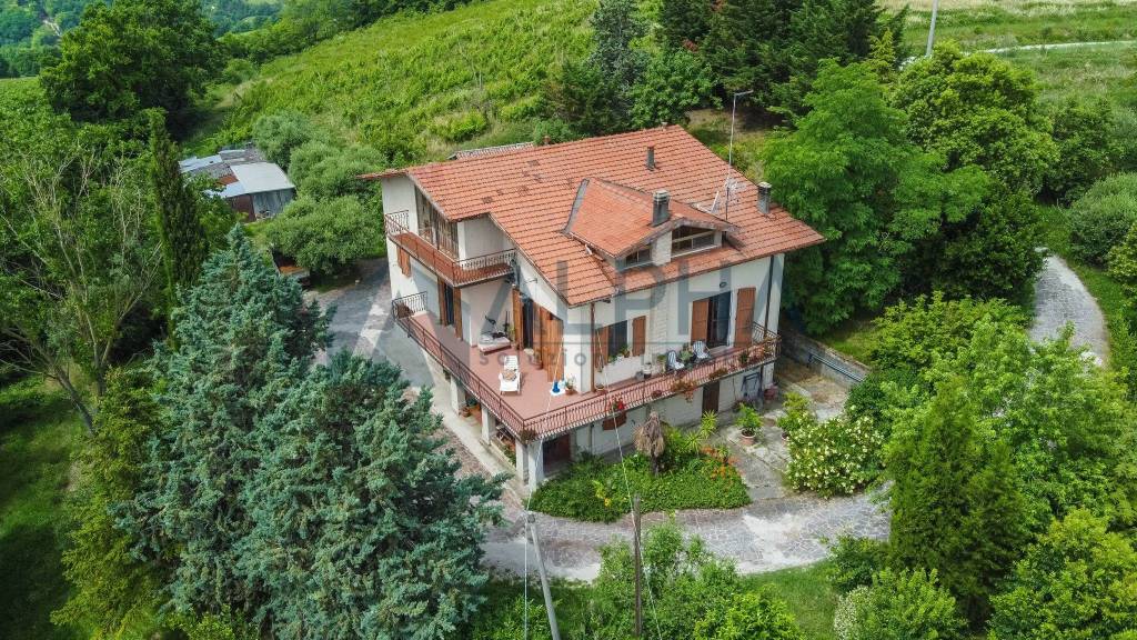 Villa Bifamiliare in vendita a Bertinoro viale Giosuè Carducci
