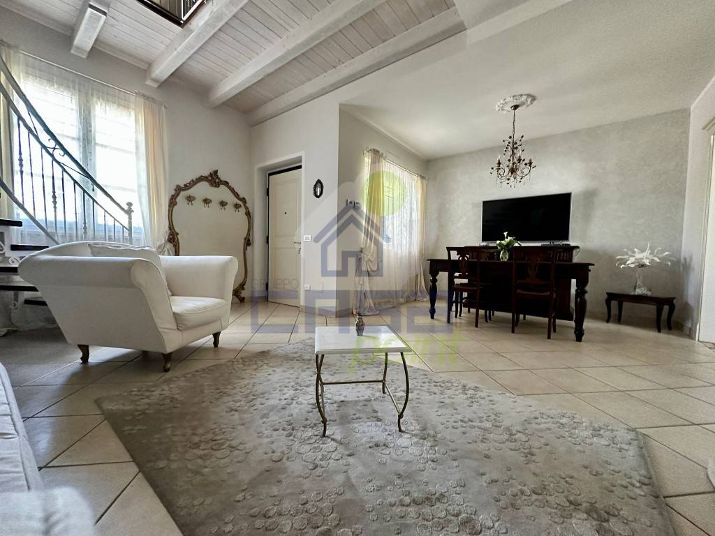 Villa in vendita a San Bassano via isola fulcheria 6