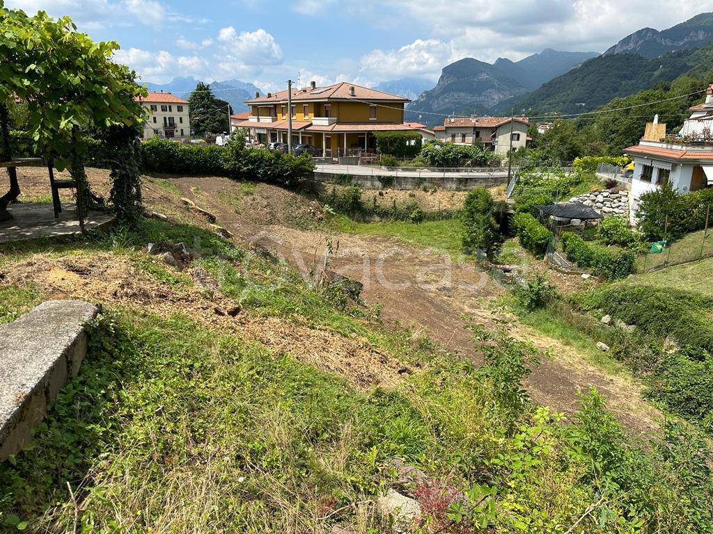 Terreno Residenziale in vendita a Monte Marenzo via Alessandro Manzoni
