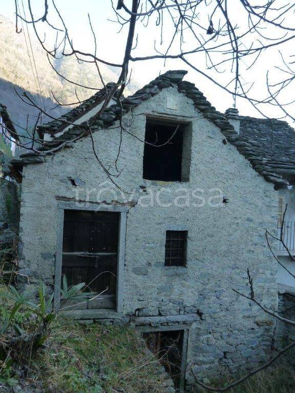 Casa Indipendente in vendita a Varzo via Cattagna, 1