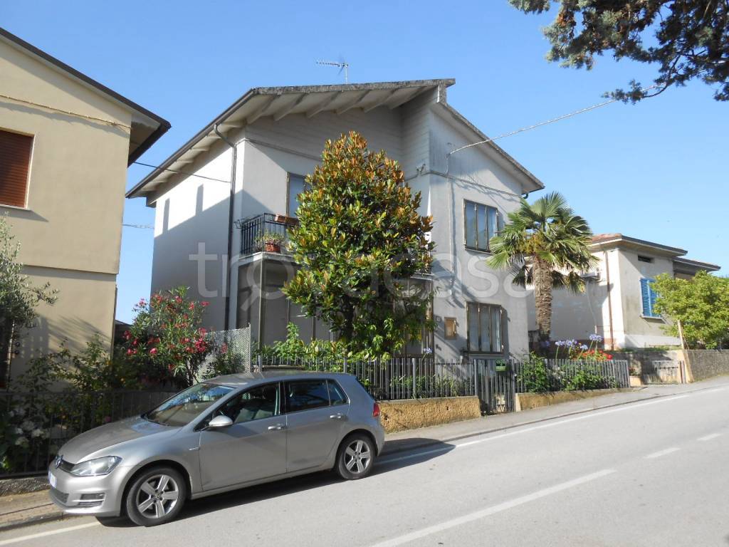 Villa in vendita a San Costanzo strada San Costanzo