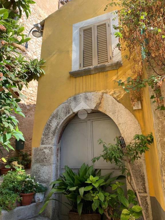 Casa Indipendente in vendita a Montesarchio via Santacroce
