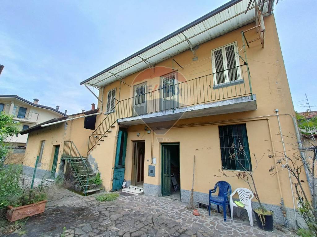 Casa Indipendente in vendita a Pogliano Milanese via monsignor paleari, 12