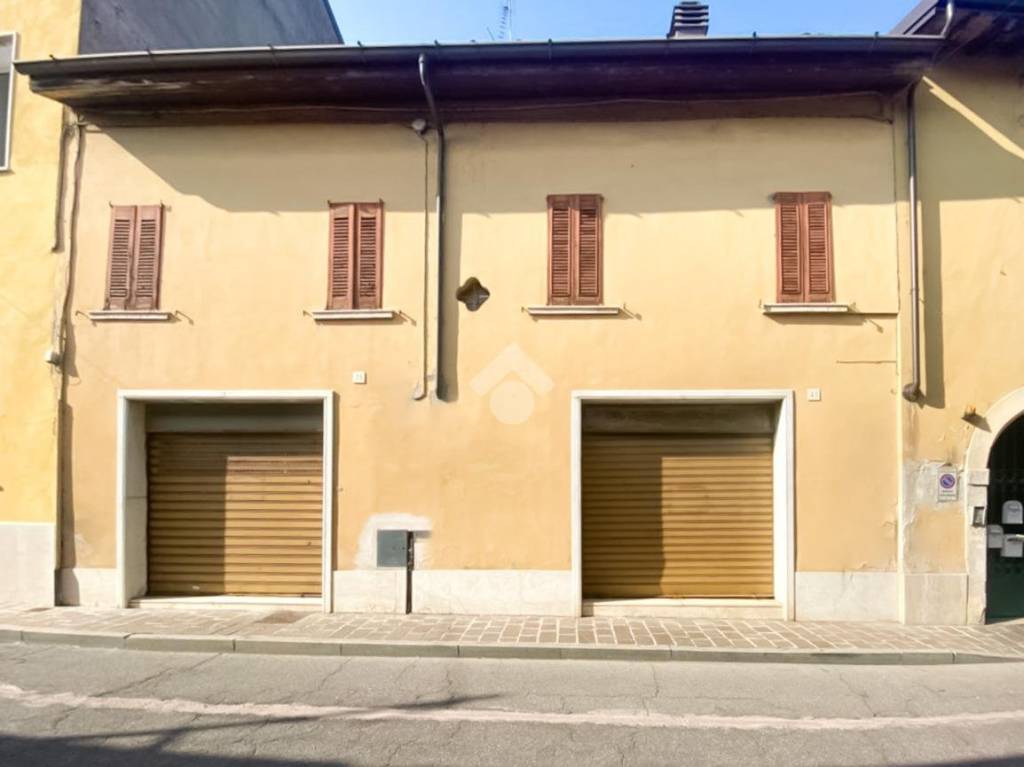 Negozio in affitto a Verolanuova via Dante Alighieri, 39