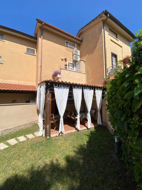 Villa a Schiera in vendita a Fiumicino