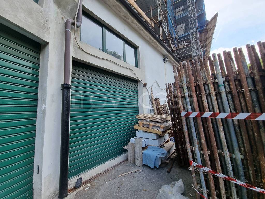 Garage in vendita a Genova via Trensasco, 13