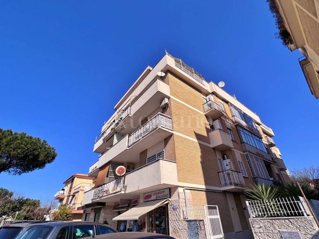 Appartamento in vendita a Roma via Trionfale, 11000