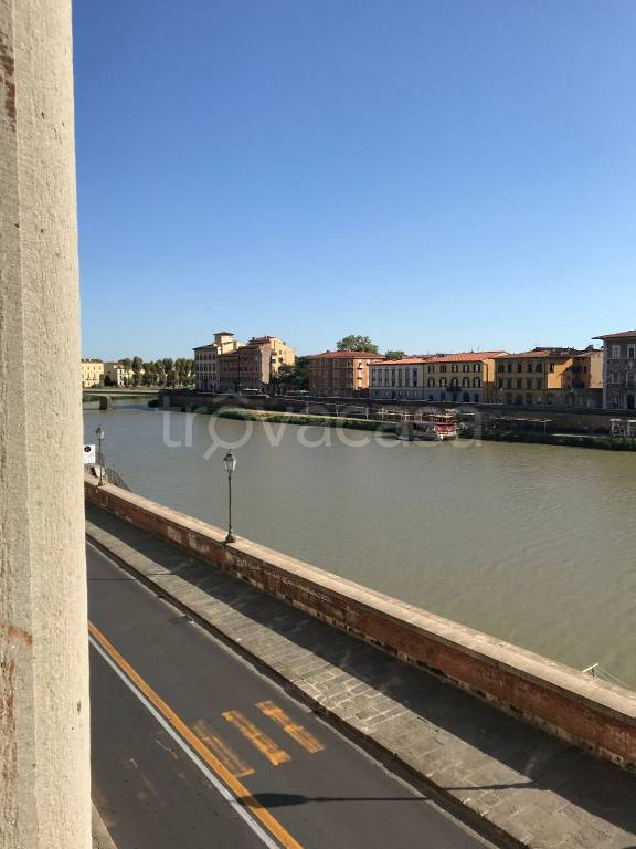 Appartamento in vendita a Pisa lungarno Mediceo