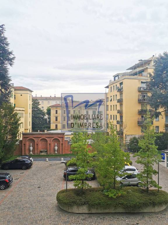 Ufficio in vendita a Parma viale Vittorio Bottego
