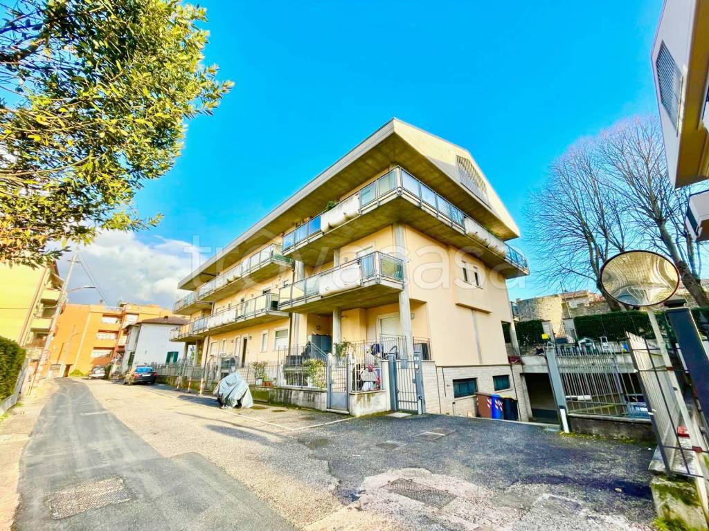 Appartamento in vendita a Rieti viale Tommaso Morroni, 32H