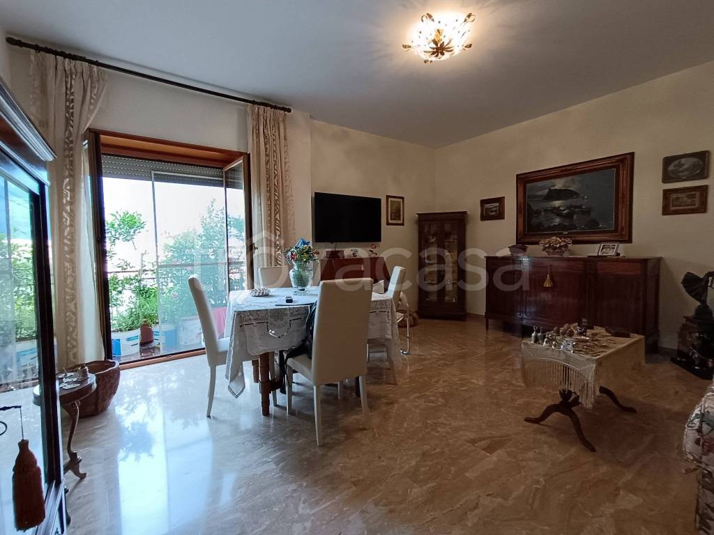 Appartamento in vendita a Sulmona via Cappuccini, 1