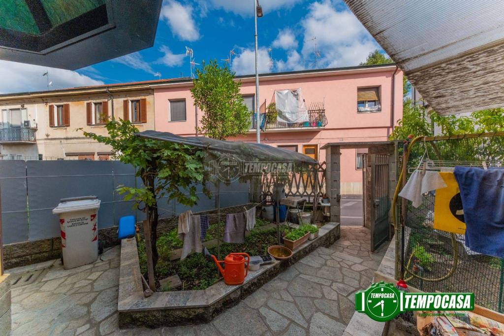 Appartamento in vendita ad Arluno via Guglielmo Marconi