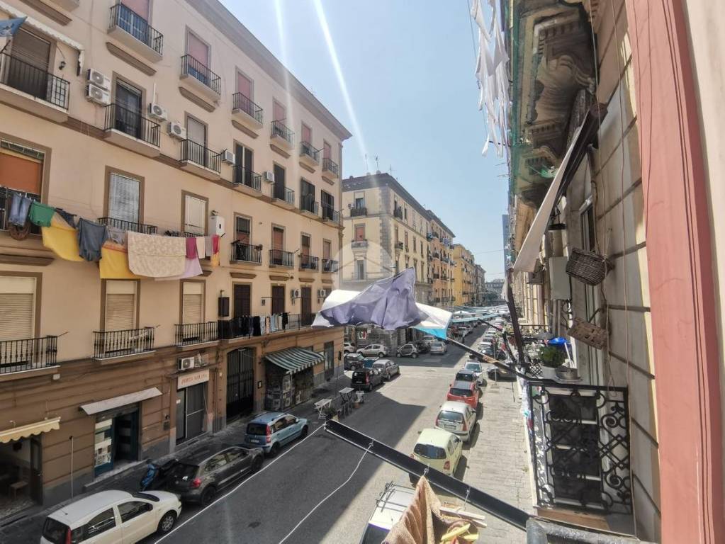 Appartamento in vendita a Napoli via parma, 96
