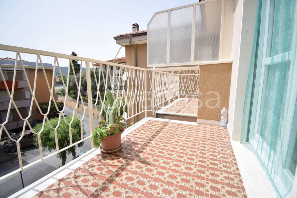 Appartamento in vendita a Diano Marina via Ca' Rossa, 28