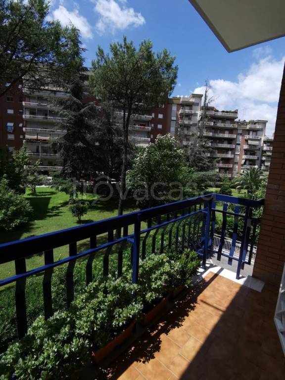 Appartamento in in vendita da privato a Roma via Francesco Tovaglieri