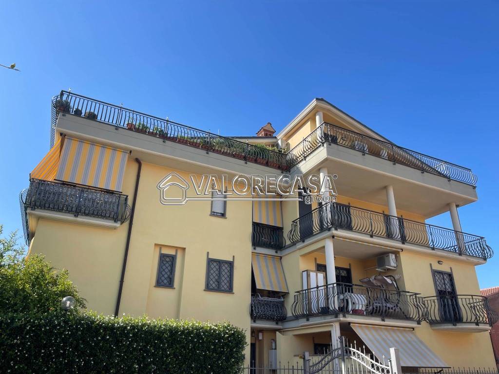 Appartamento in vendita a Roma via di Prataporci, 33