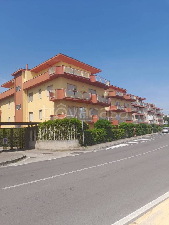 Appartamento in vendita a Silvi via Gabriele d'Annunzio, 84A
