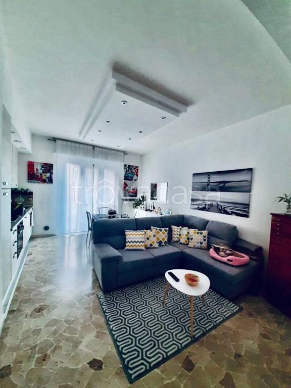Appartamento in in vendita da privato a Como via Ettore Rota, 10