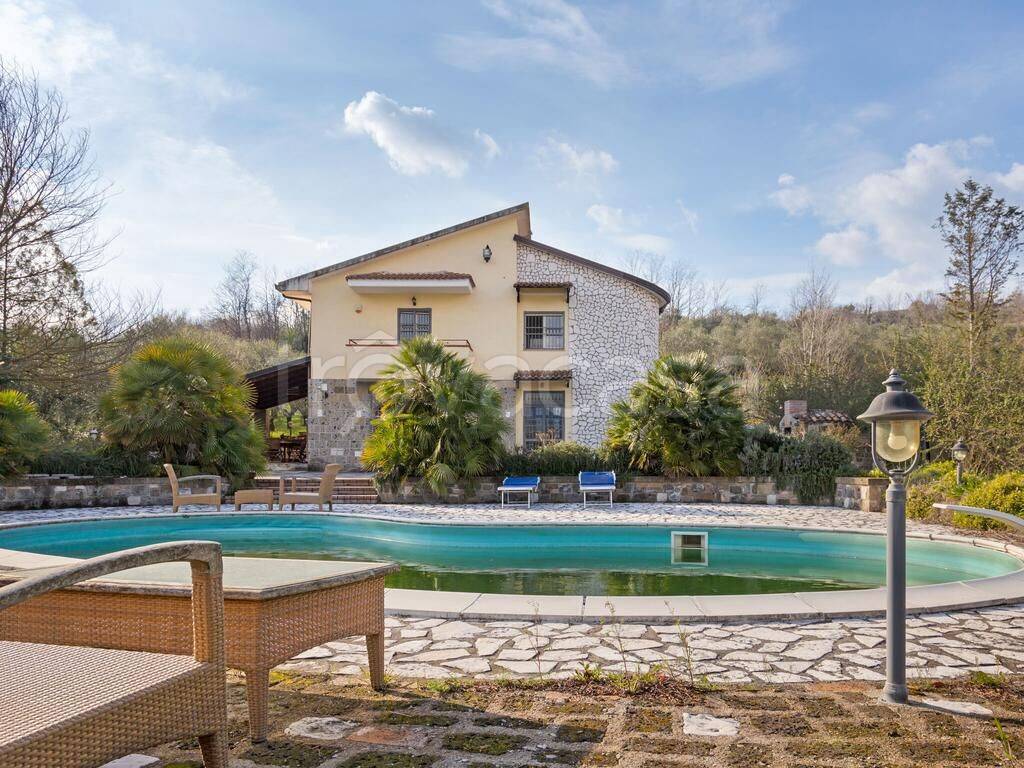 Villa in in vendita da privato a Castel Campagnano via Caiazzo, 24